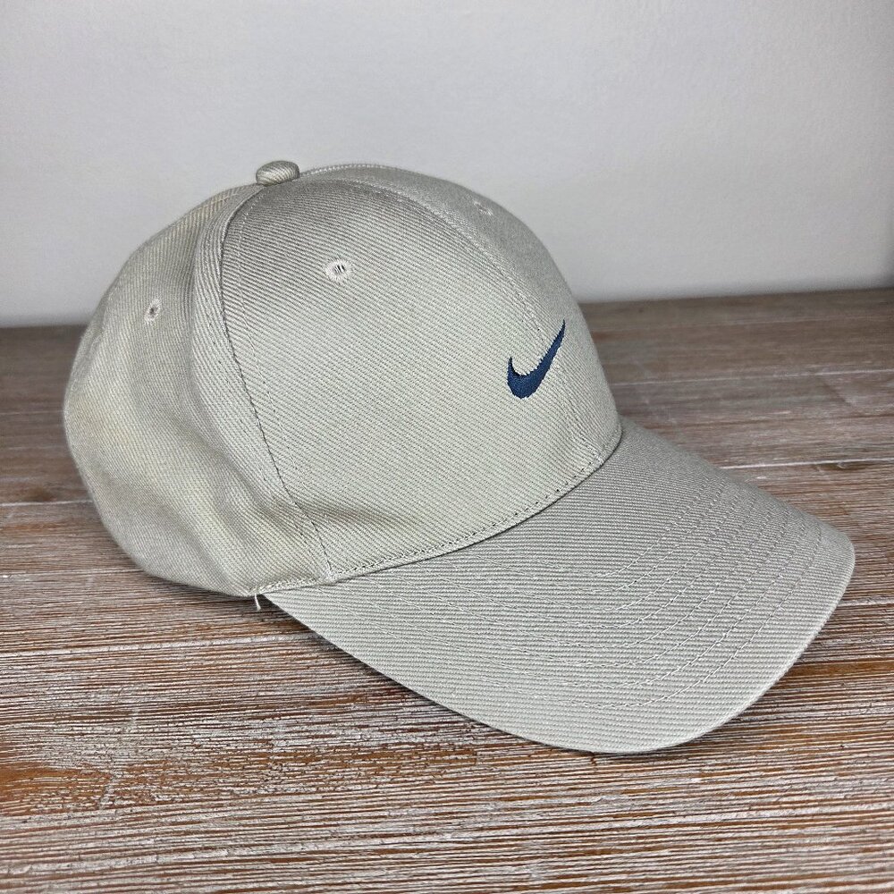 Nike Golf Adjustable Baseball Hat Cap Beige Navy Blue Swoosh